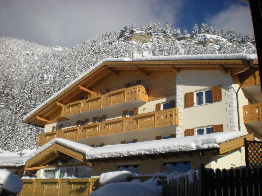 Albergo Fiordaliso Canazei Esterno foto