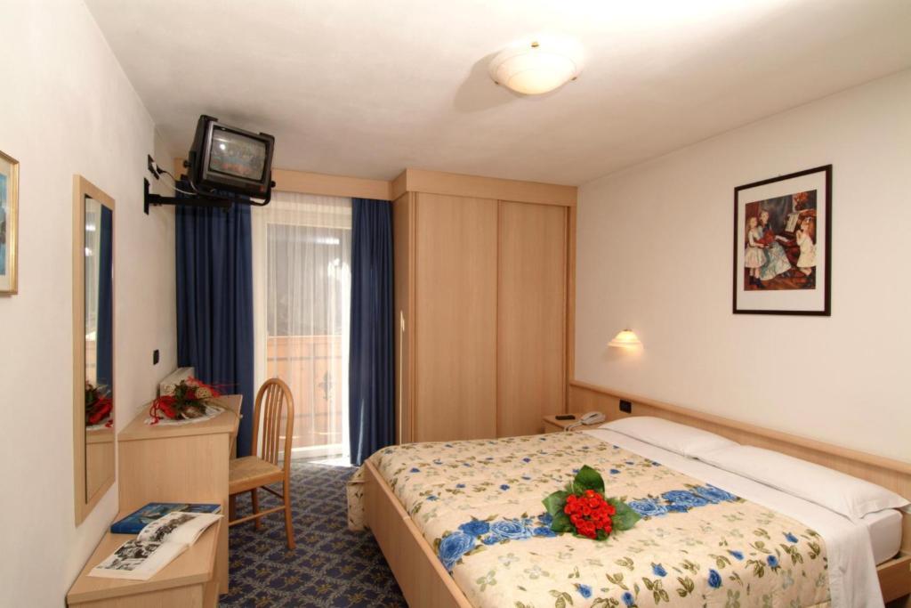 Albergo Fiordaliso Canazei Esterno foto