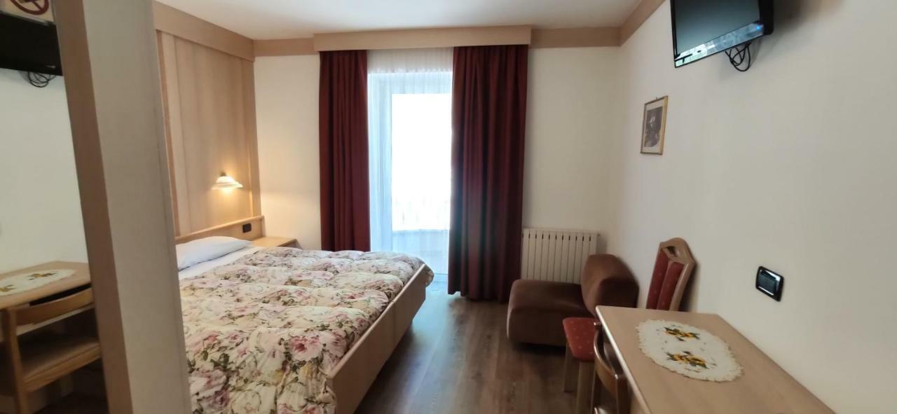 Albergo Fiordaliso Canazei Esterno foto